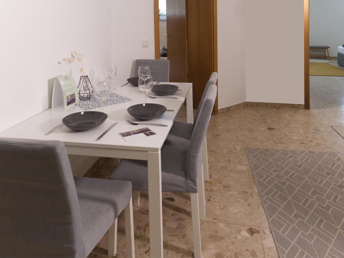Bohnapartments Elisa - Wohlfuehlapartment Mit 2 Gratis Parkplaetzen Und 3 Schlafzimmern - Wlan - Vollausstattung Ерфурт Екстериор снимка